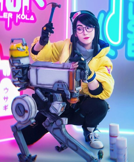 チェコのティーンズオンリーファンズ アートxxx 写真