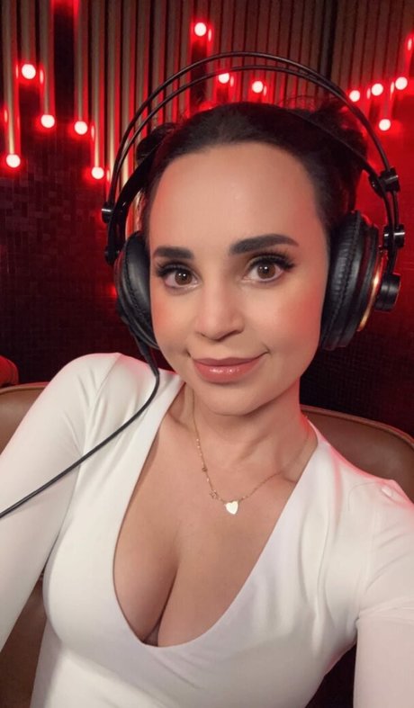 年配の熟女オンリーファンズ ヌード 画像