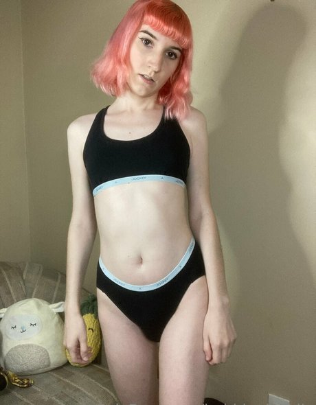 軍事オンリーファンズ ポルノグラフィック 写真