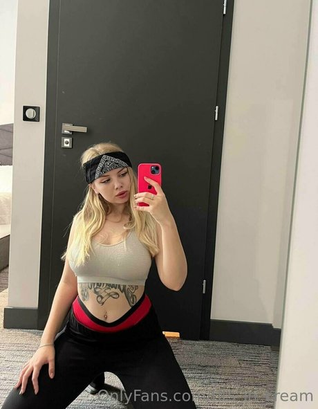 巨尻熟女オンリーファンズ ポルノ 画像