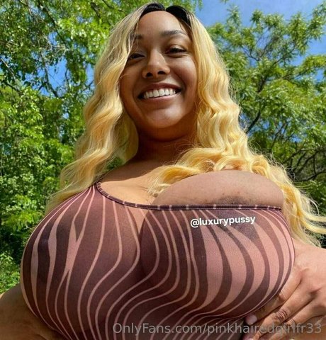 pinkhairedgirlfr33 無料のポルノスター 写真