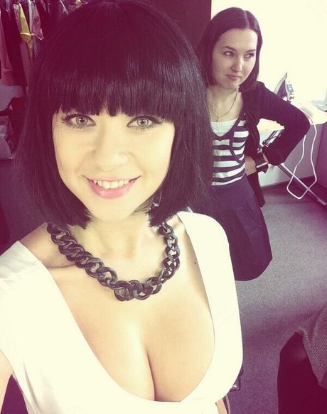 赤毛のセックスオンリーファンズ アダルト無料 画像