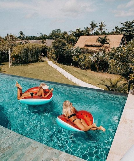 Lauren Bullen ヌードのポルノスター 写真