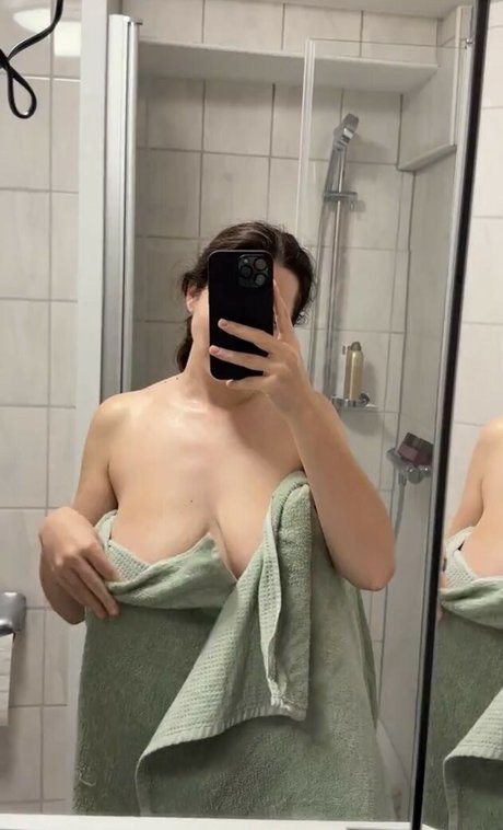 scarletbigsoul ポルノモデル 画像