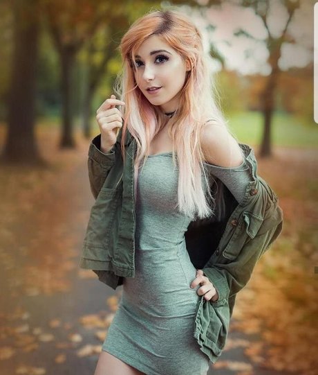 AnniTheDuck ヌード女優 画像