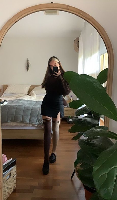 南部のオンリーファンズ 無料アダルト 画像