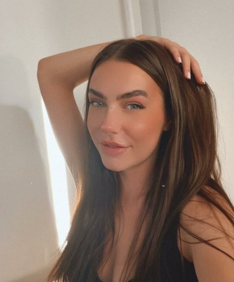 18歳のオンリーファンズ 無料 写真