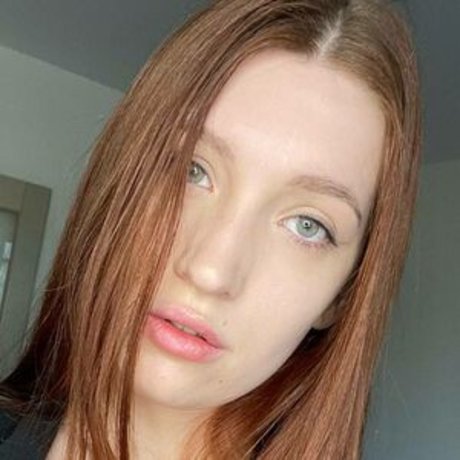 Emma Sweetness ヌードスター 写真