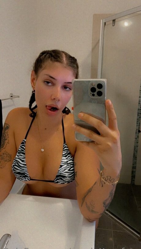 金髪の顔射オンリーファンズ パーフェクト 画像