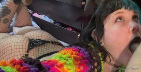 老母オンリーファン アート裸 画像