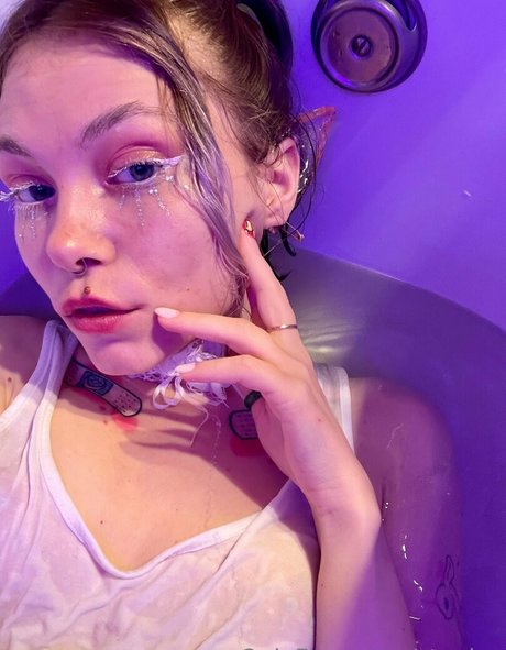 strwbrr xxxスター 画像