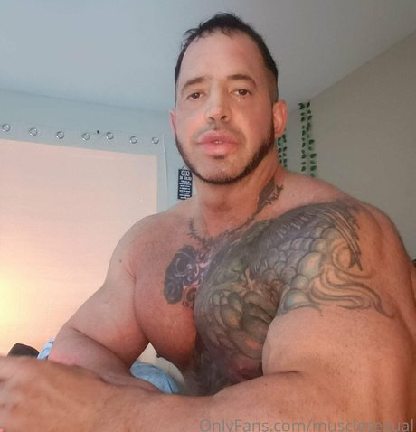 musclesexual アダルト女優 写真
