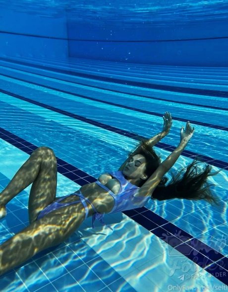 黒人3P オンリーファンズ ヌード アーカイブ