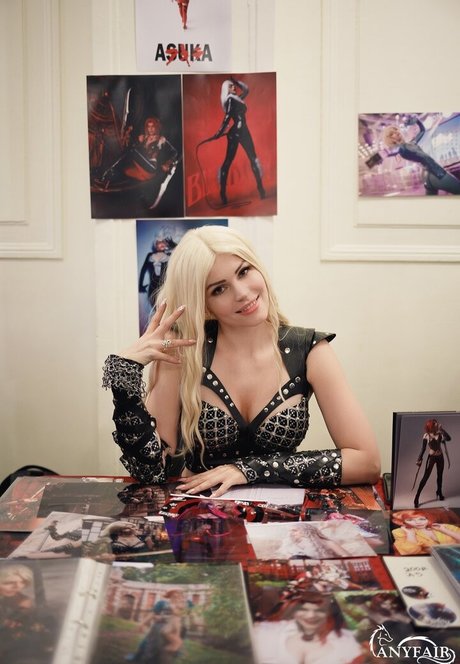 Anya Ichios HDスター ギャラリー