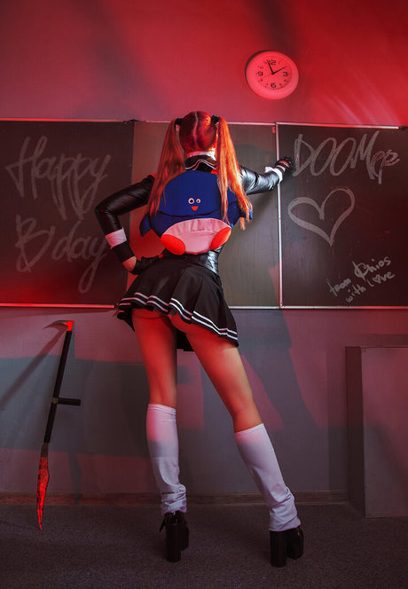 ベビーシッターオンリーファンズ ヌード 画像