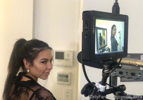 カウガール POV オンリーファンズ 美しい裸 写真