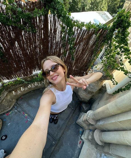 Angele Van Laeken アダルト女優 画像