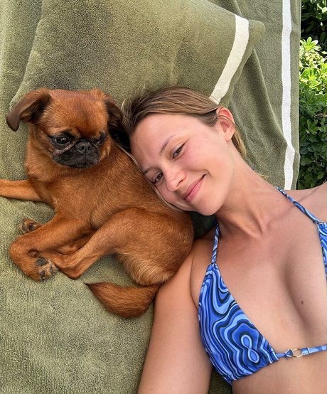 Angele Van Laeken 美しいモデル 写真