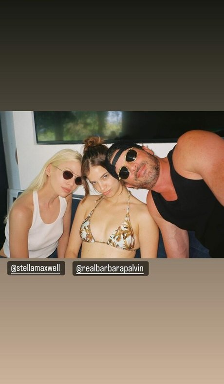 ティーンフィンガリングオンリーファンズ 無料 ギャラリー