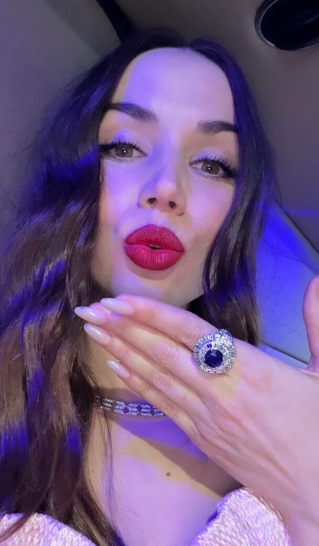 陸軍の熟女オンリーファンズ 美しい裸 写真