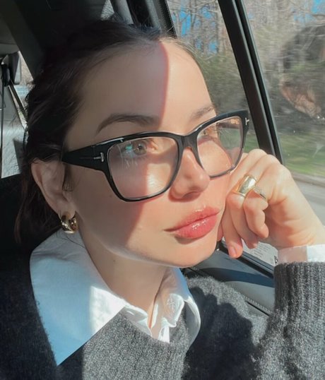 ニューハーフが男とセックスするオンリーファンズ 無料 写真