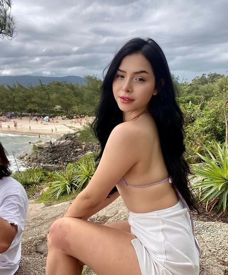 Eduarda Yuni アダルトスター 写真