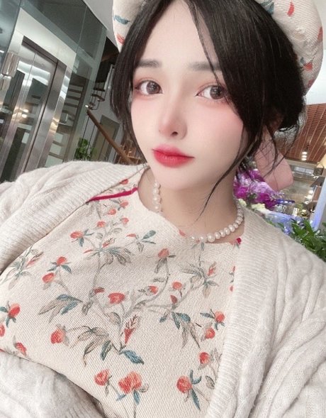 アラブの女の子オンリーファンズ ホットセクシー ギャラリー