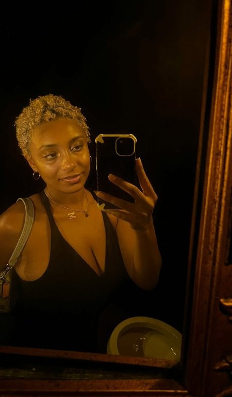 コスプレオナニーオンリーファンズ ヌード 画像