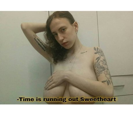 Yasmin avrahami 写真集