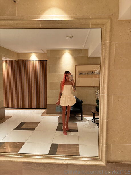 ダウンオンリーファン xxx 写真