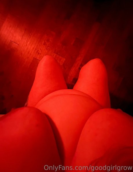 デカ尻オンリーファン エロチック ギャラリー