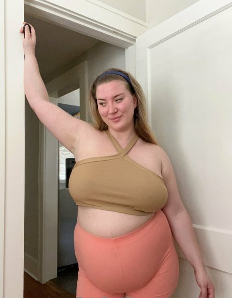 最もホットな成人向けオンリーファンズ セクシーヌード 写真