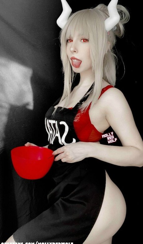 尖ったおっぱいオンリーファンズ セクシー裸 写真