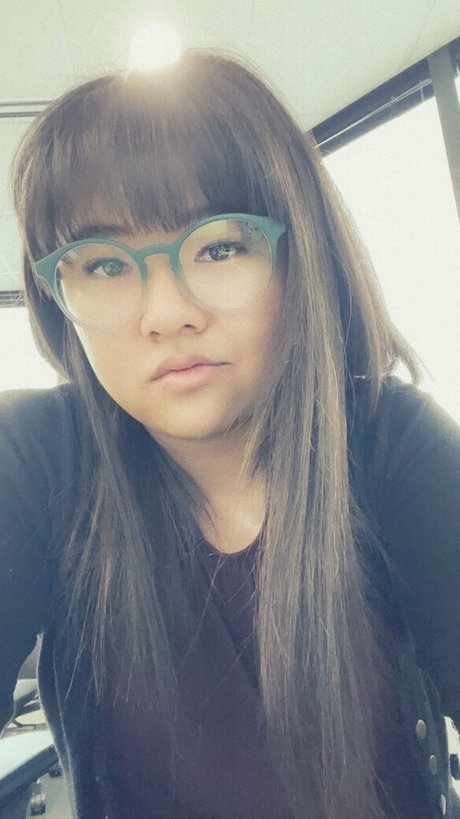 日本の熟女オンリーファンズ ホットヌード 画像