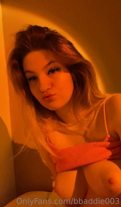 bbaddie003 かわいいモデル ギャラリー
