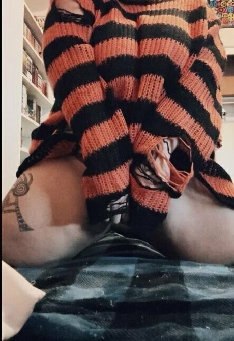 yourbigtiddiedlamb セックス女優 画像