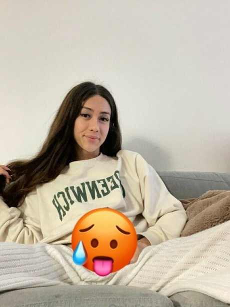 Uyuna ヌード女優 写真