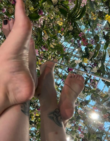 loritoes32 裸モデル 写真