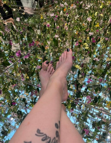 loritoes32 ポルノスター HD 画像