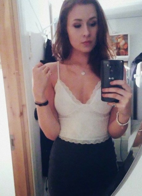 asmr 官能的なオンリーファンズ えろ 画像