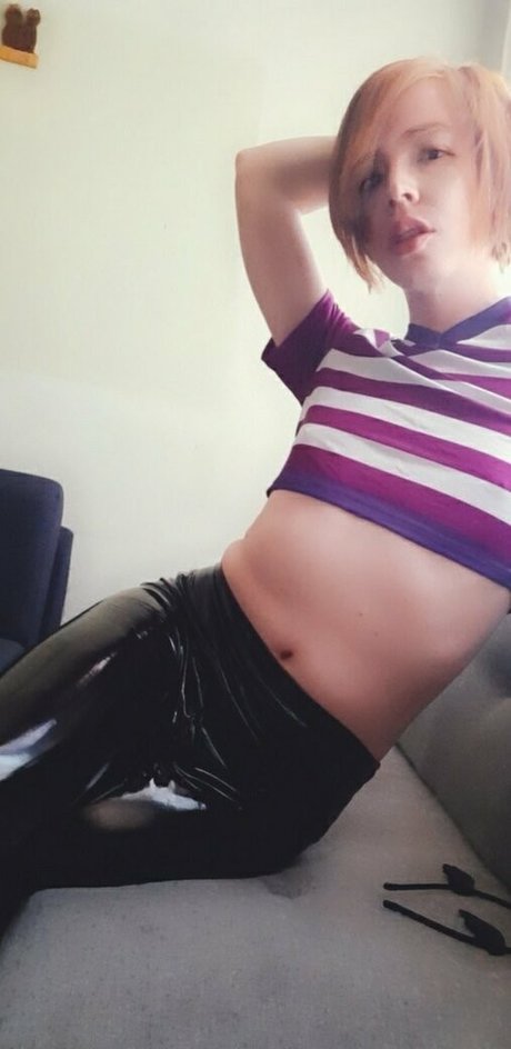 大学のアジア人オンリーファンズ 無料ポルノ 写真