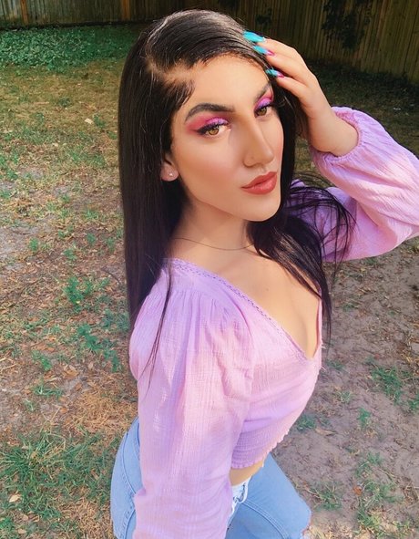 lunabarbiedoll ホット女優 ギャラリー