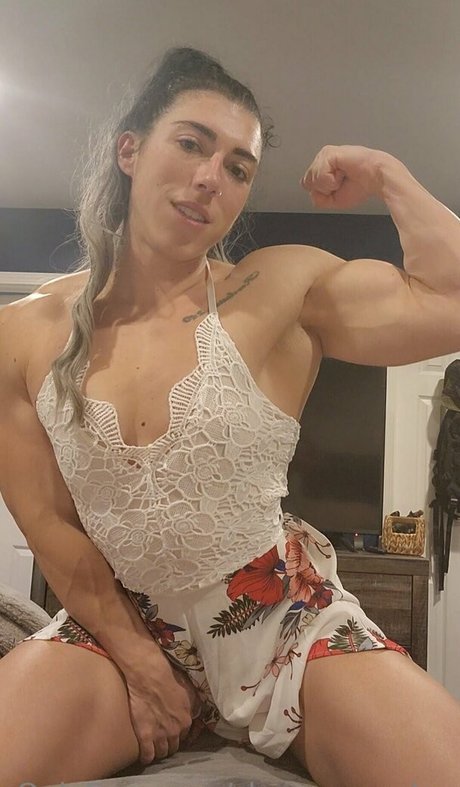 Shannon Seeley 高品質モデル 写真