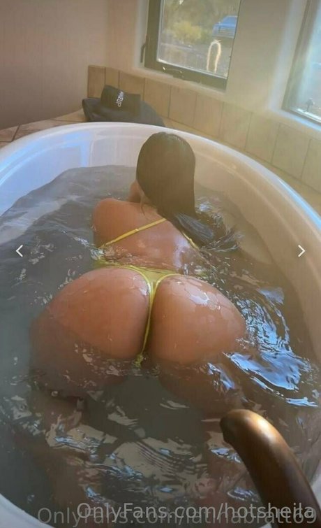 ニューハーフが男とセックスするオンリーファンズ セックス 画像