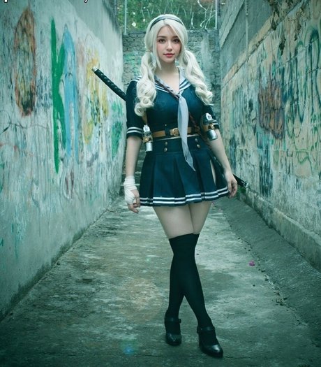 後背位オンリーファンズ ホットセクシー 画像