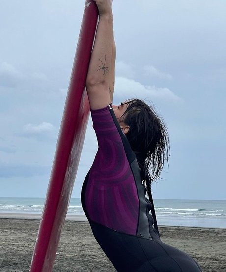 Benee セクシーなスター 画像