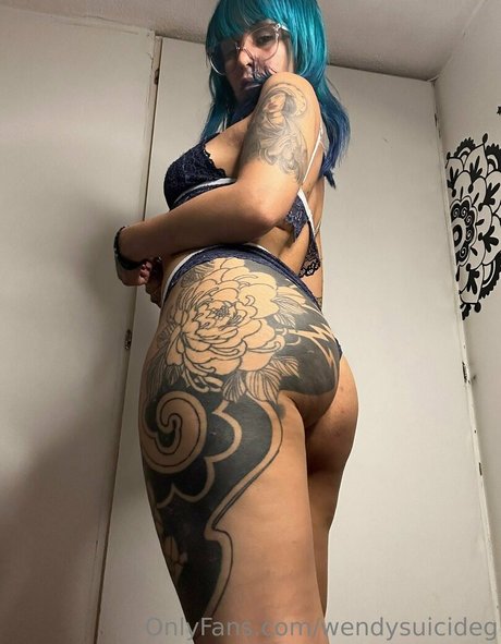 wendysuicideg ポルノスター ヌード 写真