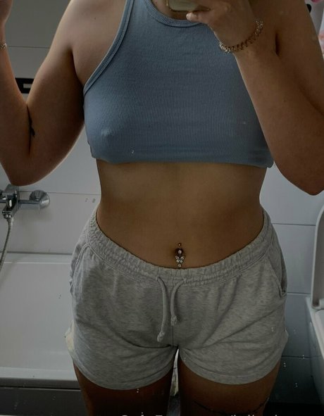 熟女アナルオンリーファンズ 無料 写真