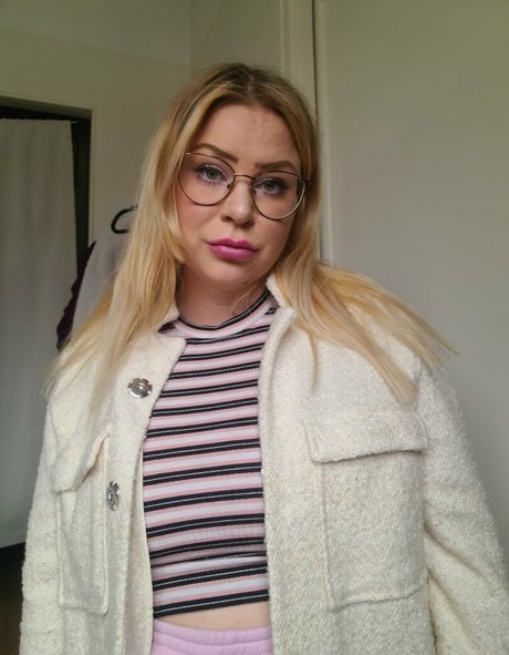 glitterbabeprincess アダルトスター ギャラリー