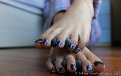 misscandyfeet2 裸の女優 画像